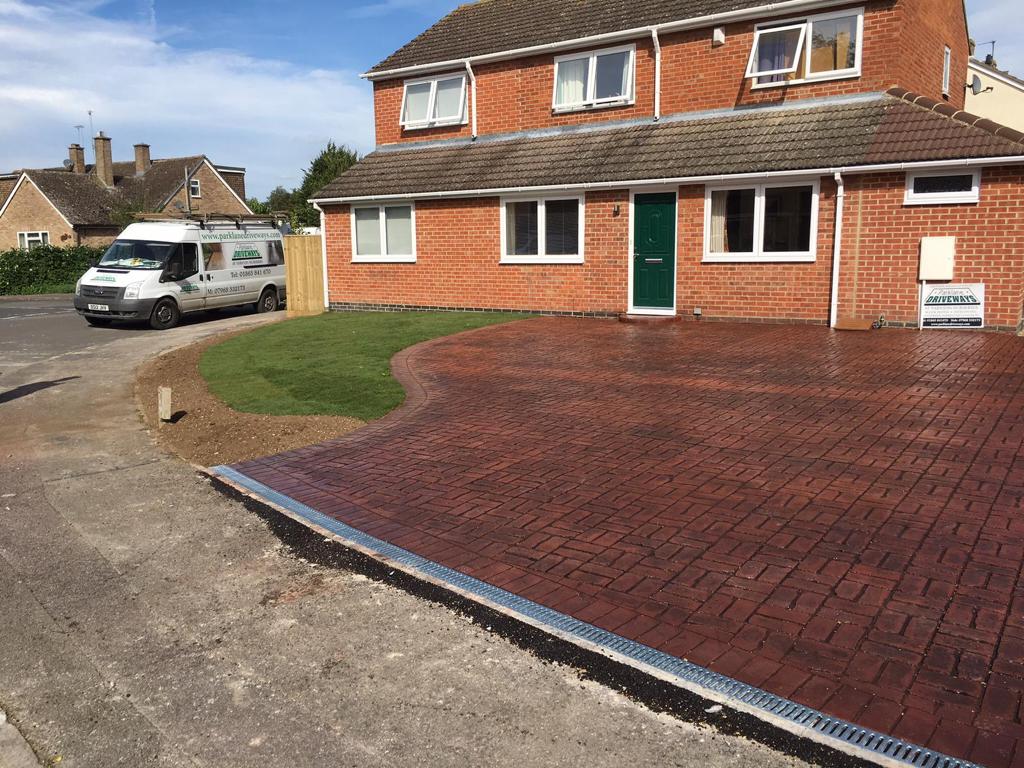 Driveway and paving contractors