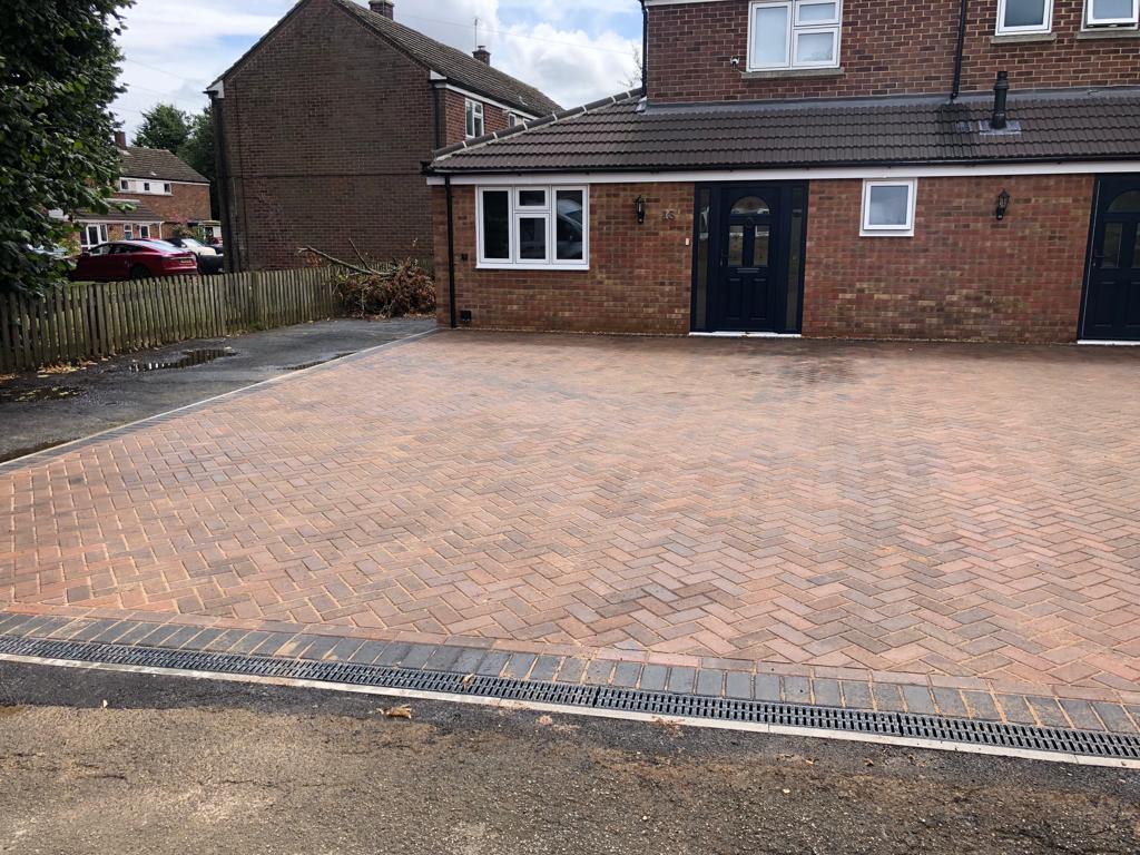 Driveway and paving contractors